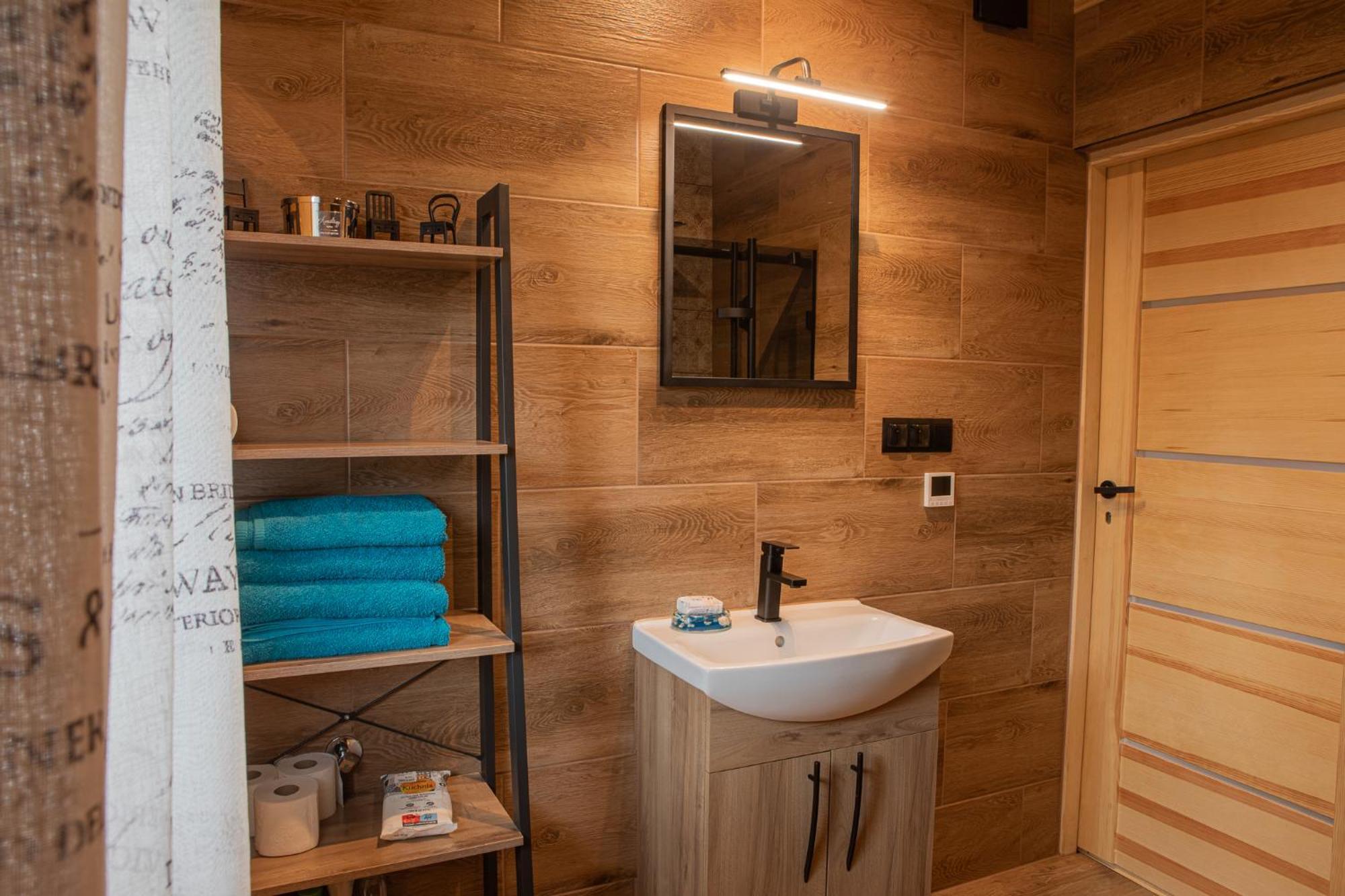 Czarny Kot Z Kominkiem I Sauna Chalet Janowice Wielkie